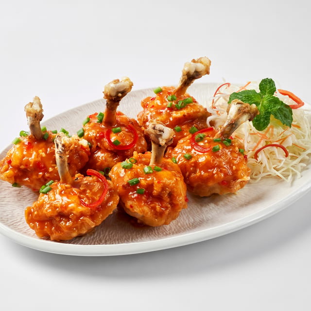 Cánh Gà Chiên Nước Mắm - Crispy Chicken Wings with Fish Sauce.