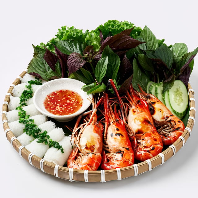 Bánh Hỏi Tôm Càng - Steamed Vermicelli with Grilled Giant River Prawns.