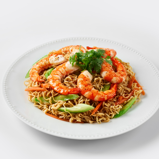 Mì Xào Tôm - Stir-Fried Noodles with Shrimp.