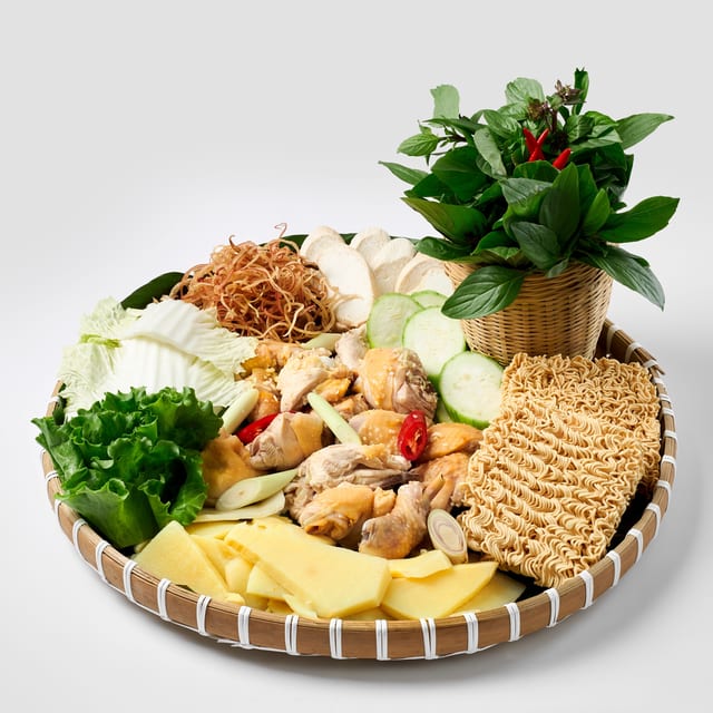 Lẩu Gà Lá Quế - Chicken Hot Pot with Basil Leaves.