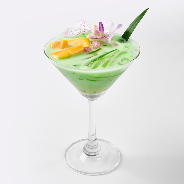 Chè Thái Trà Xanh Đặc Biệt – Signature Thai Green Tea Dessert.