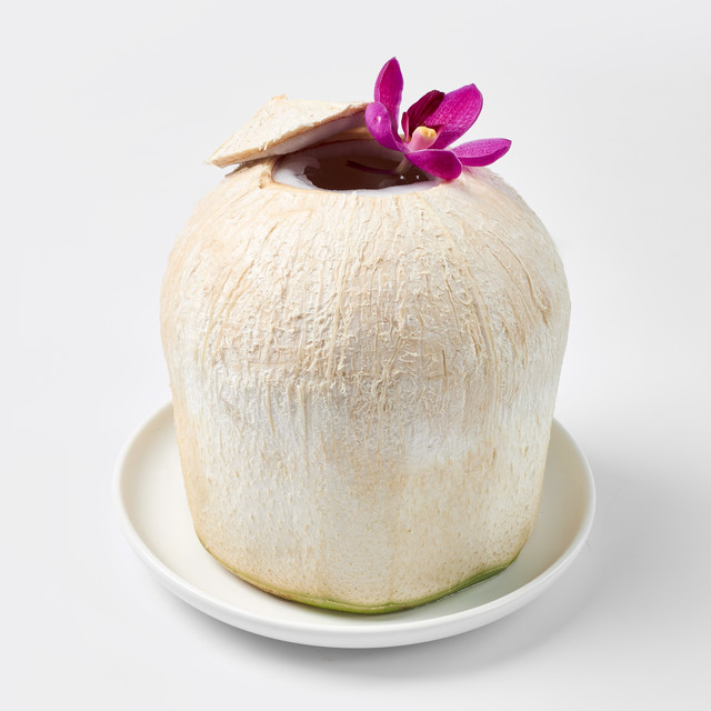 Dừa Tươi – Young Coconut Water.
