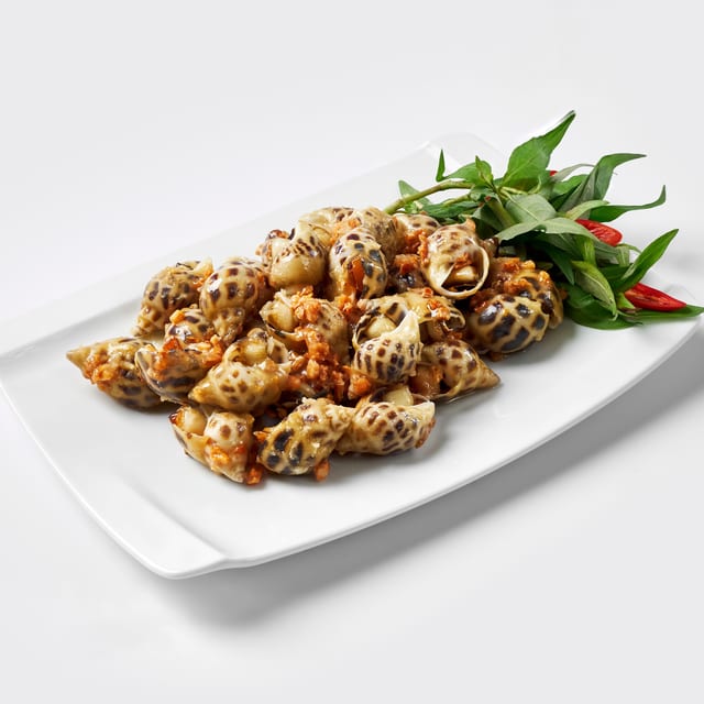 Ốc Cháy Bơ Tỏi - Sautéed Sea Escargot with Garlic Butter.