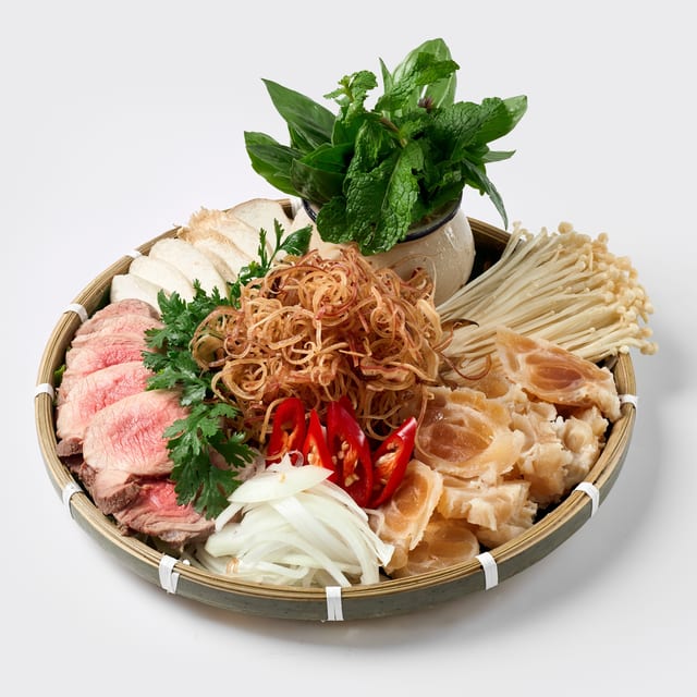Lẩu Bắp Bò Gân - Beef Shank Hot Pot with Tendon.